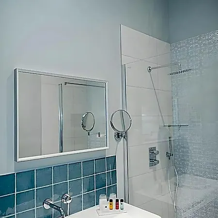 Varentia Villa *
